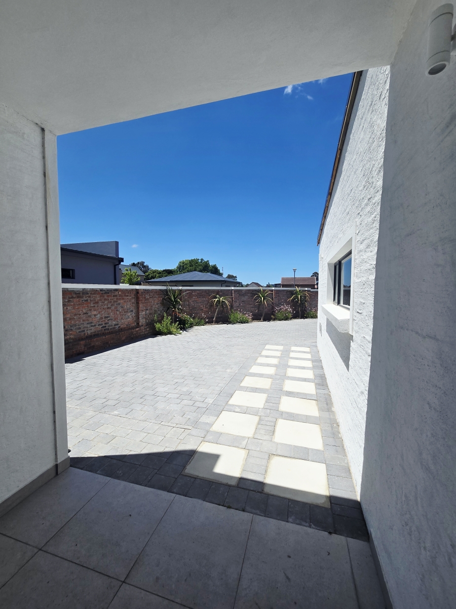 3 Bedroom Property for Sale in King George Park Western Cape